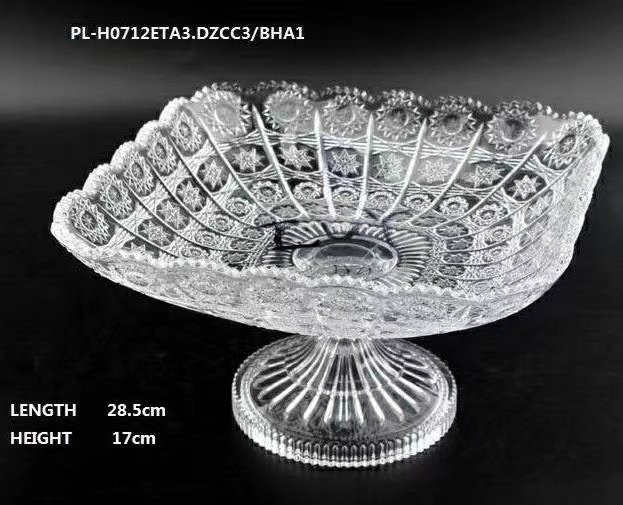 Retro handcut crystal bowl on stand
